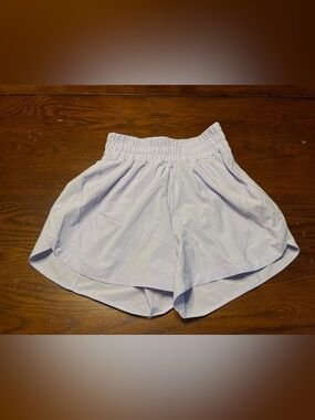 lululemon athletica Light Lavender Women's Athletic Shorts size 4 NWOT